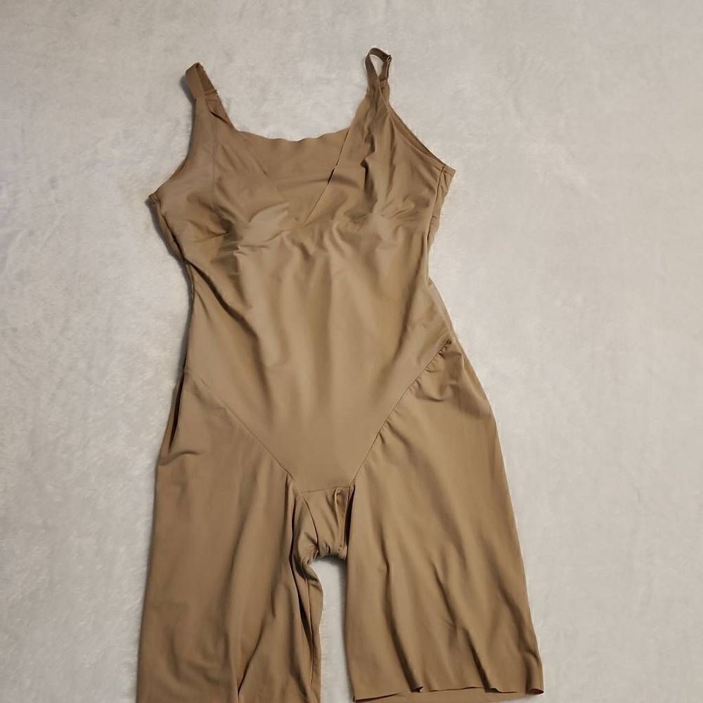 Maiden Form Self Expressions Women's Open Bust Shapewear Size 2XL